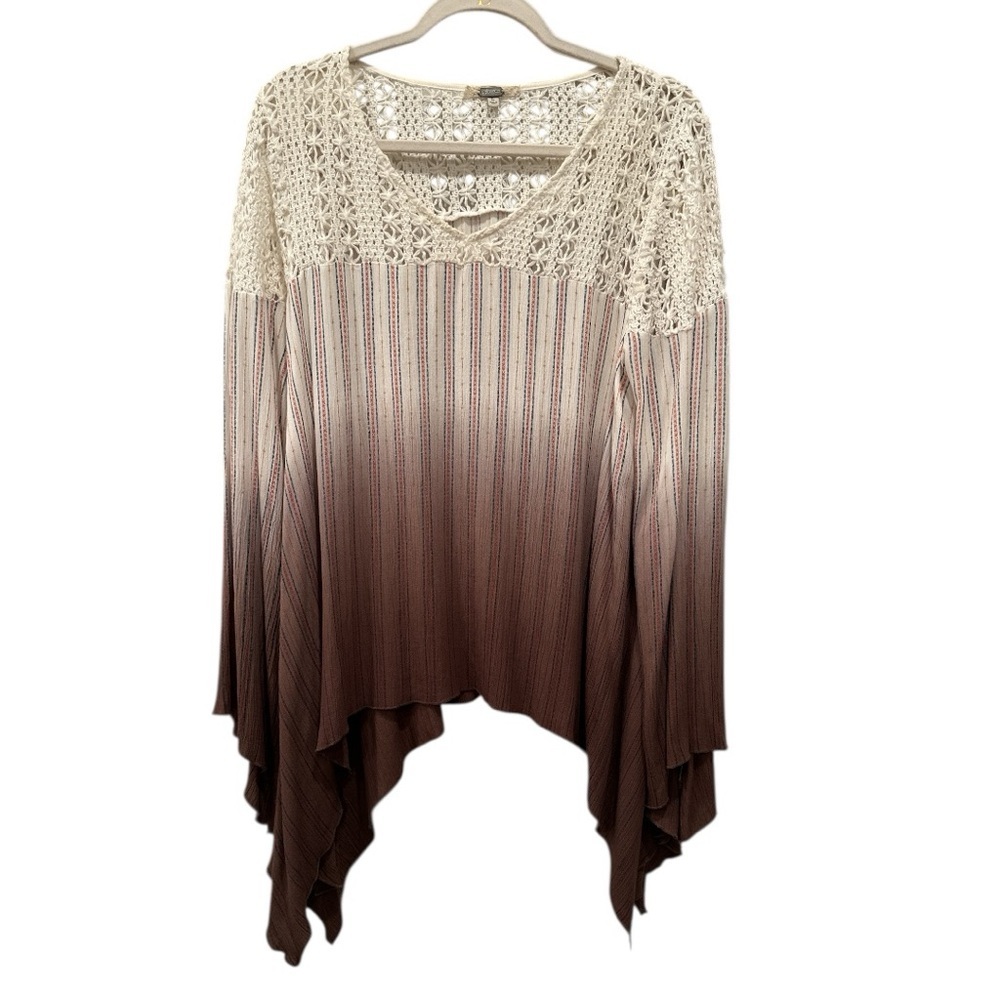 Gimmicks by BKE Ombré Striped Crochet Blouse Top Shark Bite Hem Sz L - Picture 1 of 15